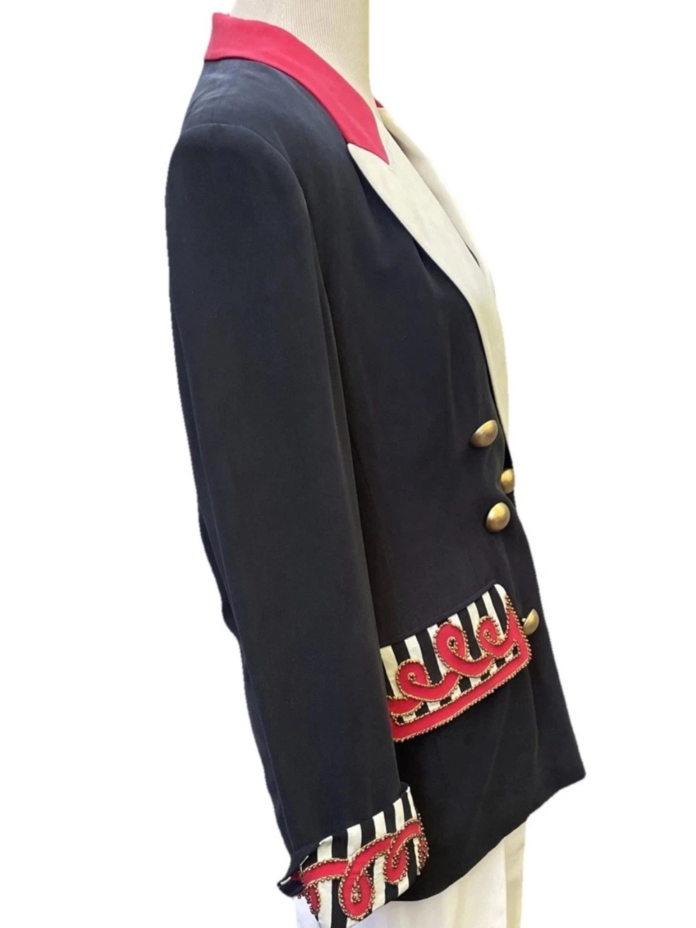 Vintage Cach’e Black Double-Breasted Women's Blazer with White & Red Trim - Picture 5 of 6